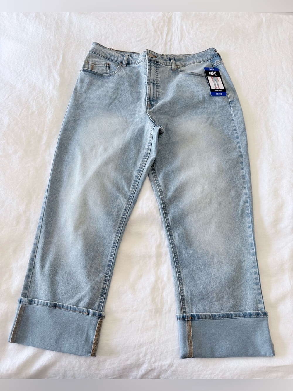 Frye | Women's SZ 10/30 | Light Wash Blue Cuffed Cropped Jeans | High Rise NWT